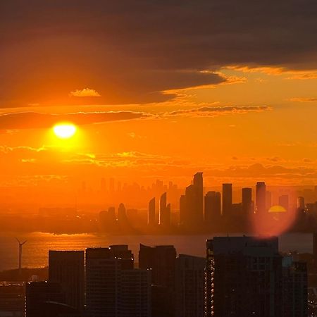 Presidential Suite Heart Of Downtown With Stunning View Toronto Exteriér fotografie