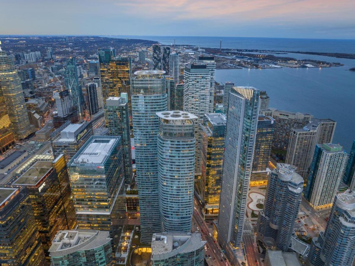 Presidential Suite Heart Of Downtown With Stunning View Toronto Exteriér fotografie